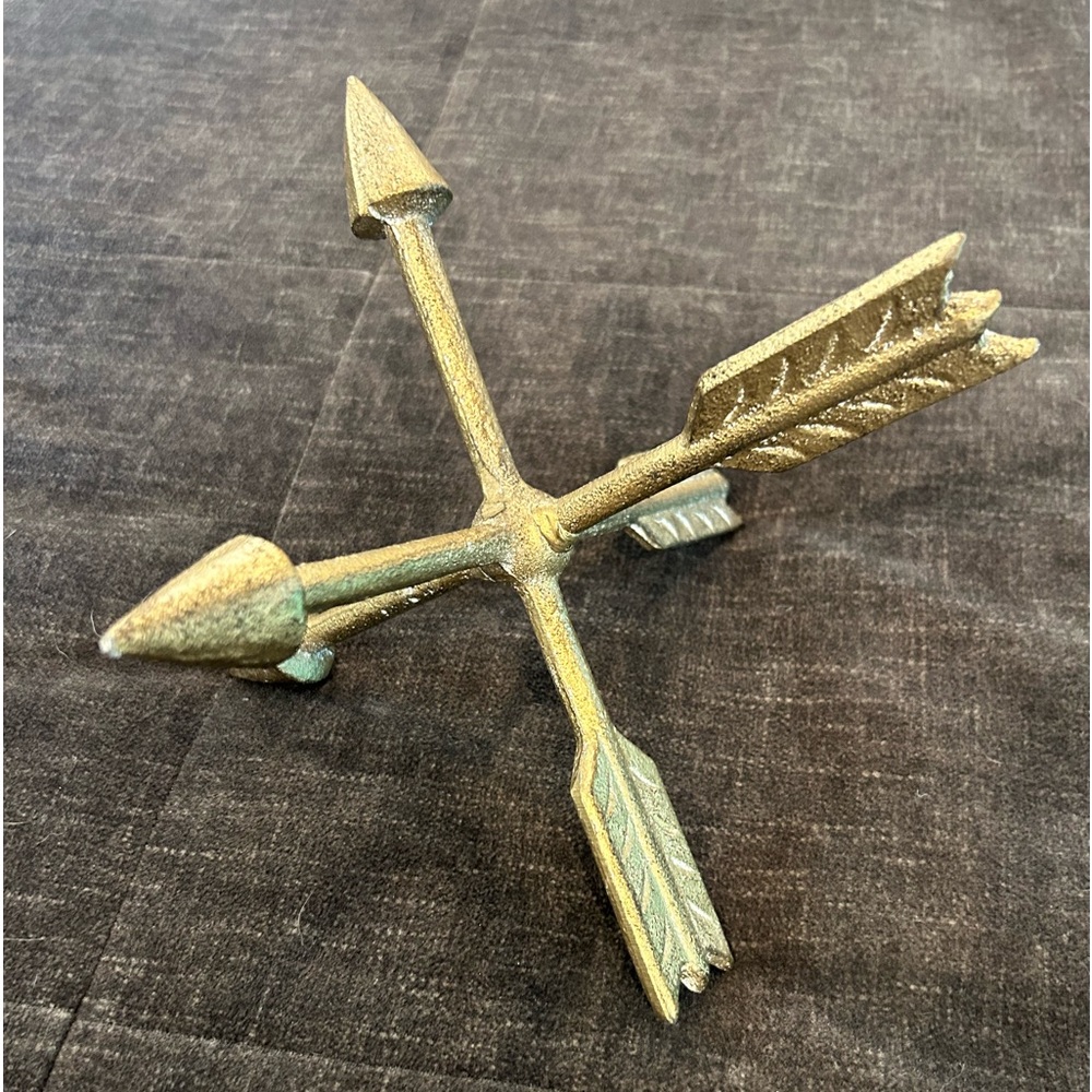 Gold Arrow Table Accent